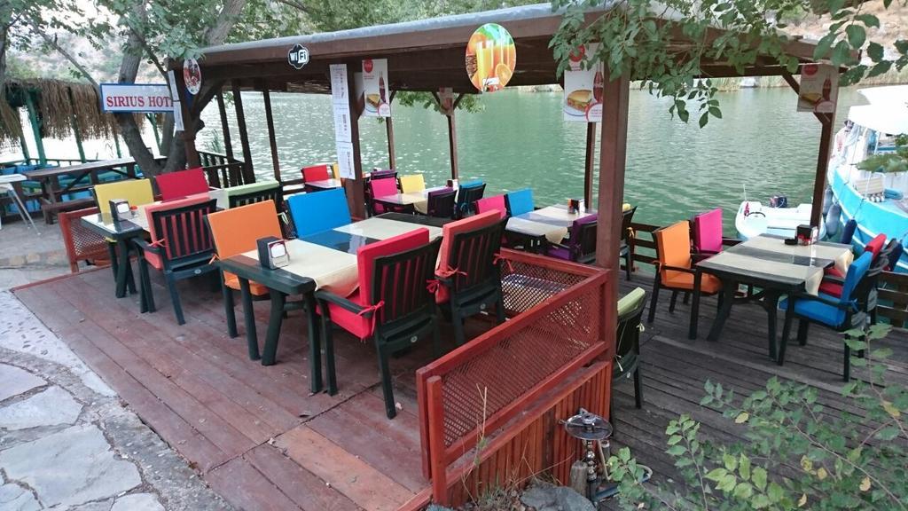 Sirius Hotel Далян Екстериор снимка